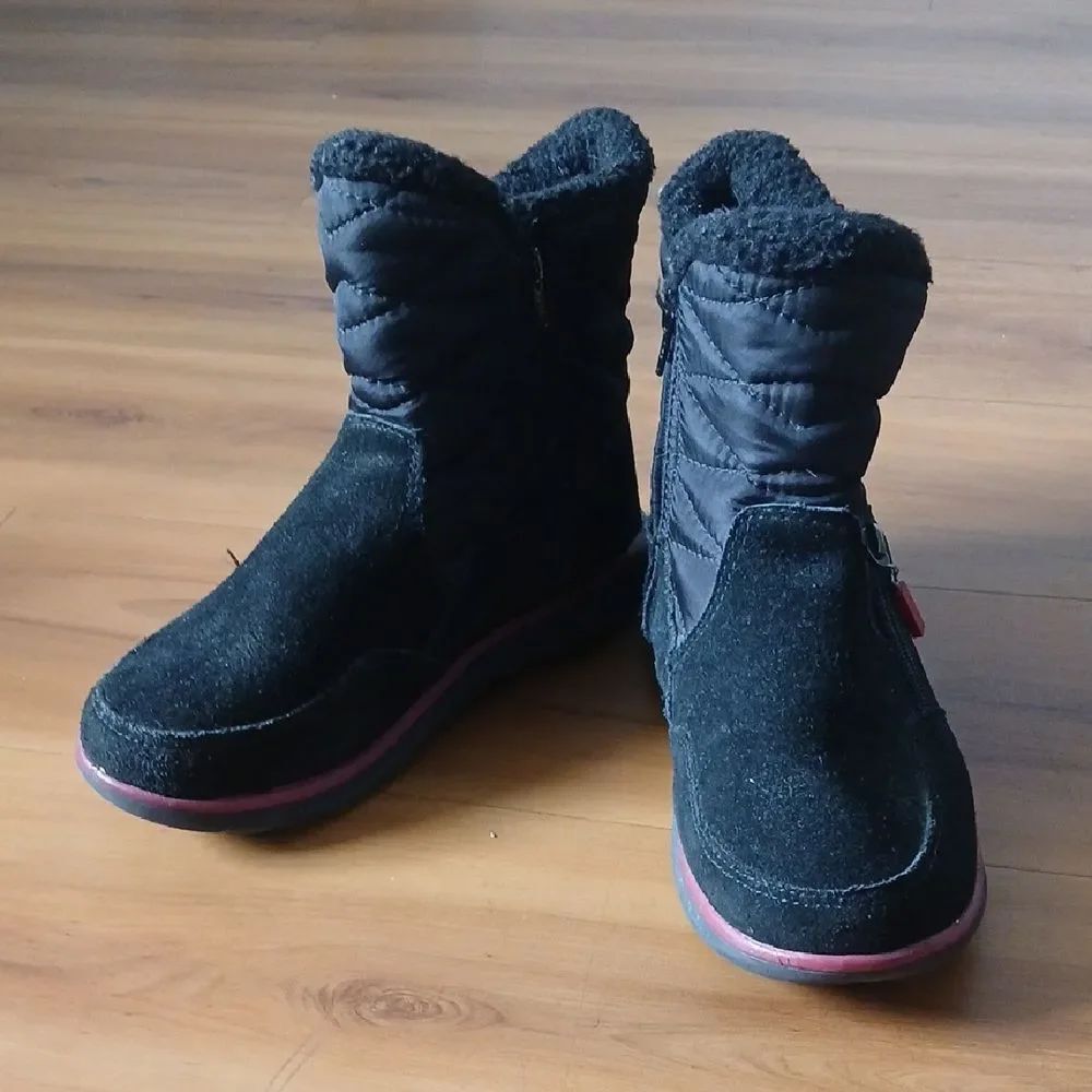 BEARPAW Katy Women’s Black Waterproof Boot Sz 8 EUC